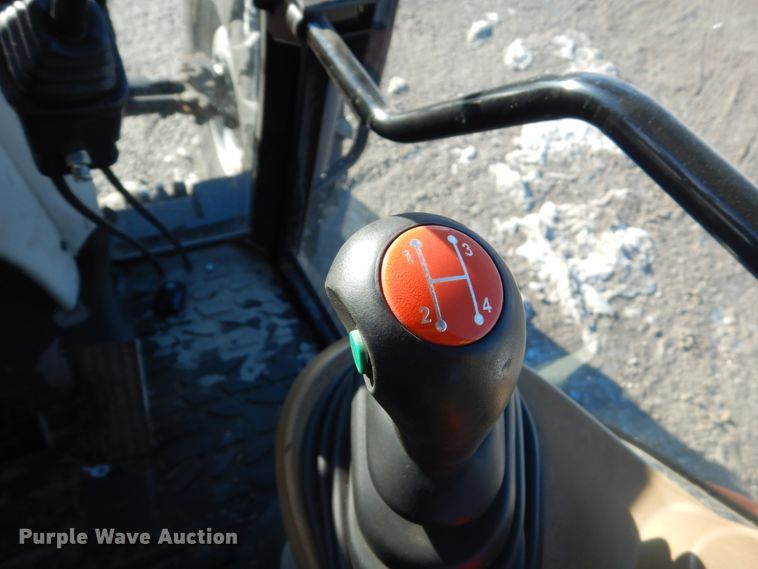 image for item HU9971 2003 AGCO RT100  MFWD tractor