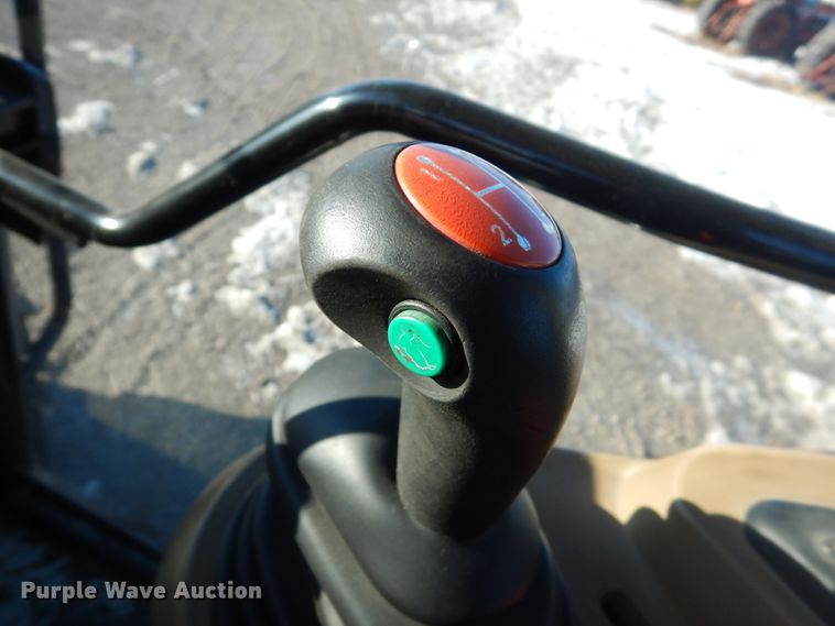 image for item HU9971 2003 AGCO RT100  MFWD tractor