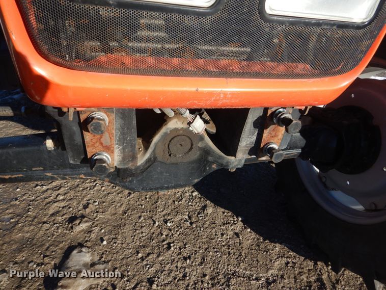 image for item HU9971 2003 AGCO RT100  MFWD tractor