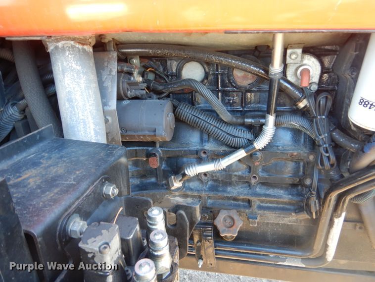 image for item HU9971 2003 AGCO RT100  MFWD tractor