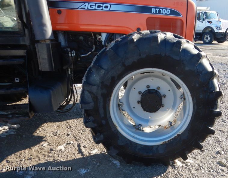 image for item HU9971 2003 AGCO RT100  MFWD tractor