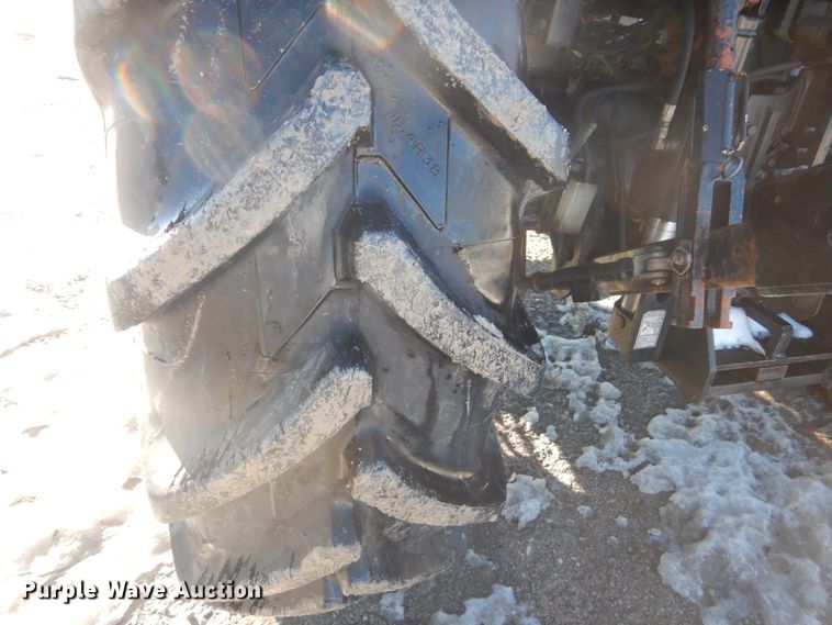 image for item HU9971 2003 AGCO RT100  MFWD tractor