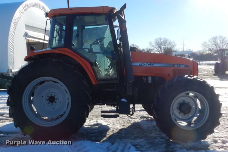 image for item HU9972 2005 AGCO RT100  MFWD tractor