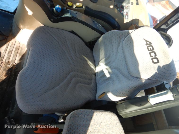 image for item HU9972 2005 AGCO RT100  MFWD tractor
