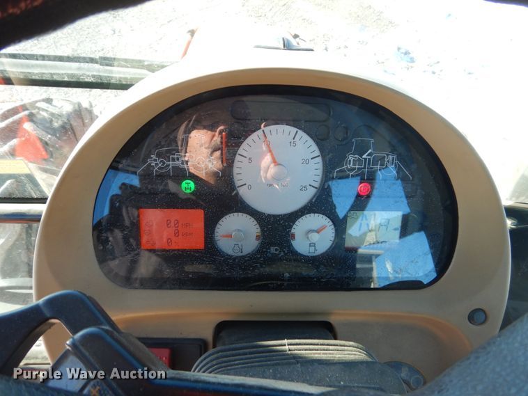 image for item HU9972 2005 AGCO RT100  MFWD tractor