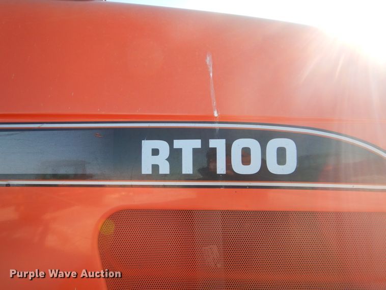 image for item HU9972 2005 AGCO RT100  MFWD tractor