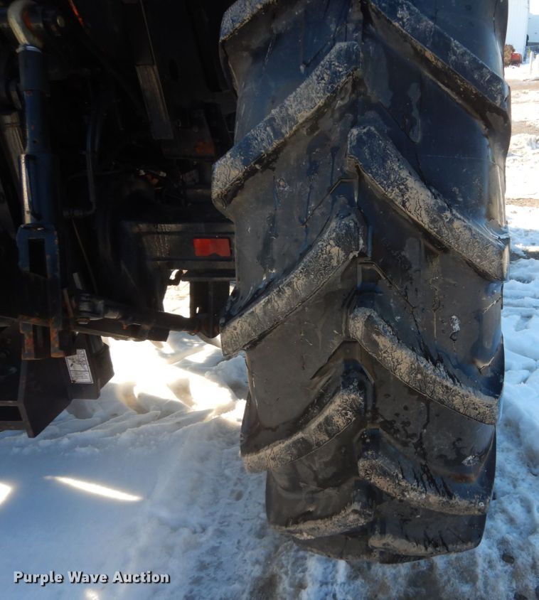 image for item HU9972 2005 AGCO RT100  MFWD tractor