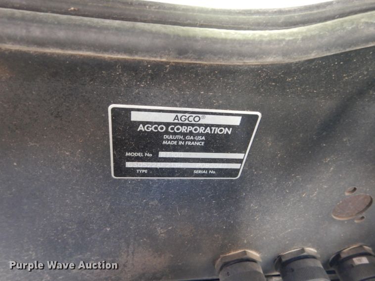 image for item HU9972 2005 AGCO RT100  MFWD tractor