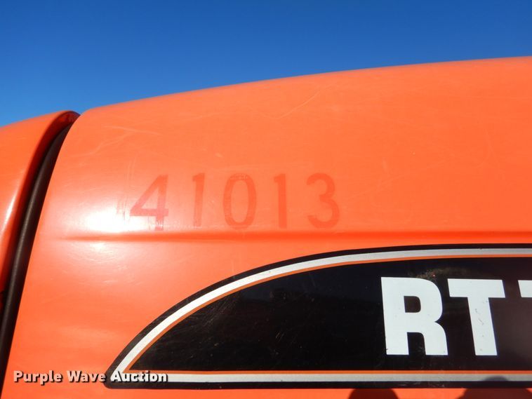 image for item HU9972 2005 AGCO RT100  MFWD tractor