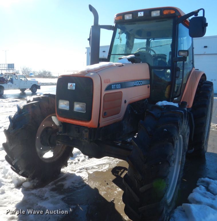 image for item HU9975 2005 AGCO RT100  tractor