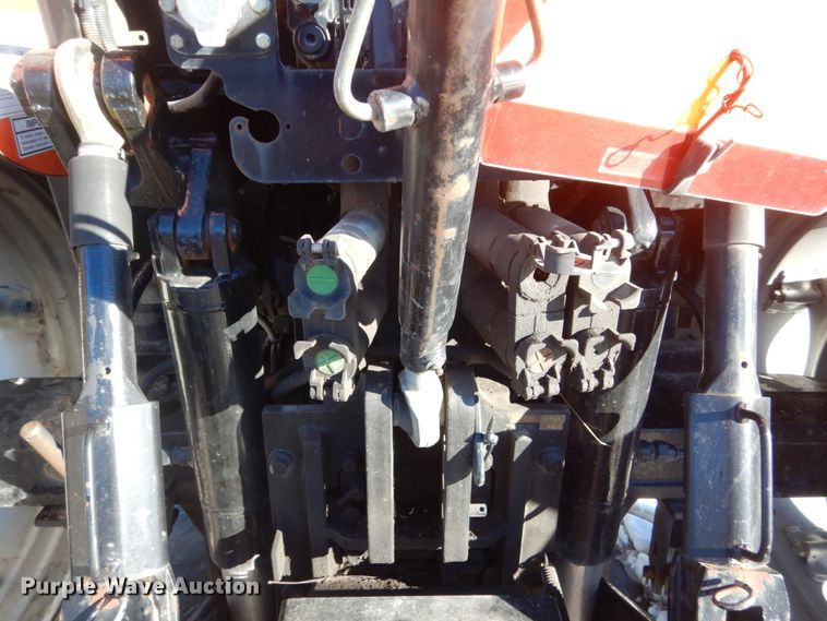 image for item HU9975 2005 AGCO RT100  tractor