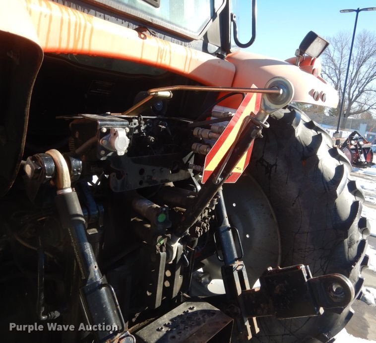 image for item HU9975 2005 AGCO RT100  tractor