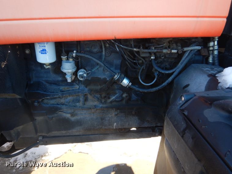 image for item HU9975 2005 AGCO RT100  tractor