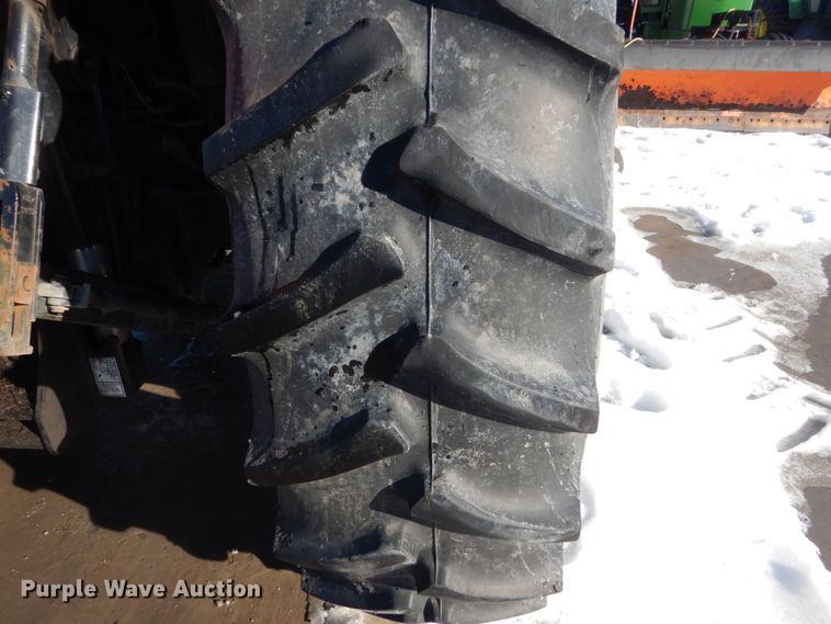 image for item HU9975 2005 AGCO RT100  tractor