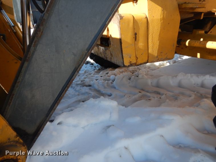 image for item HU9978 2008 John Deere 410J  backhoe