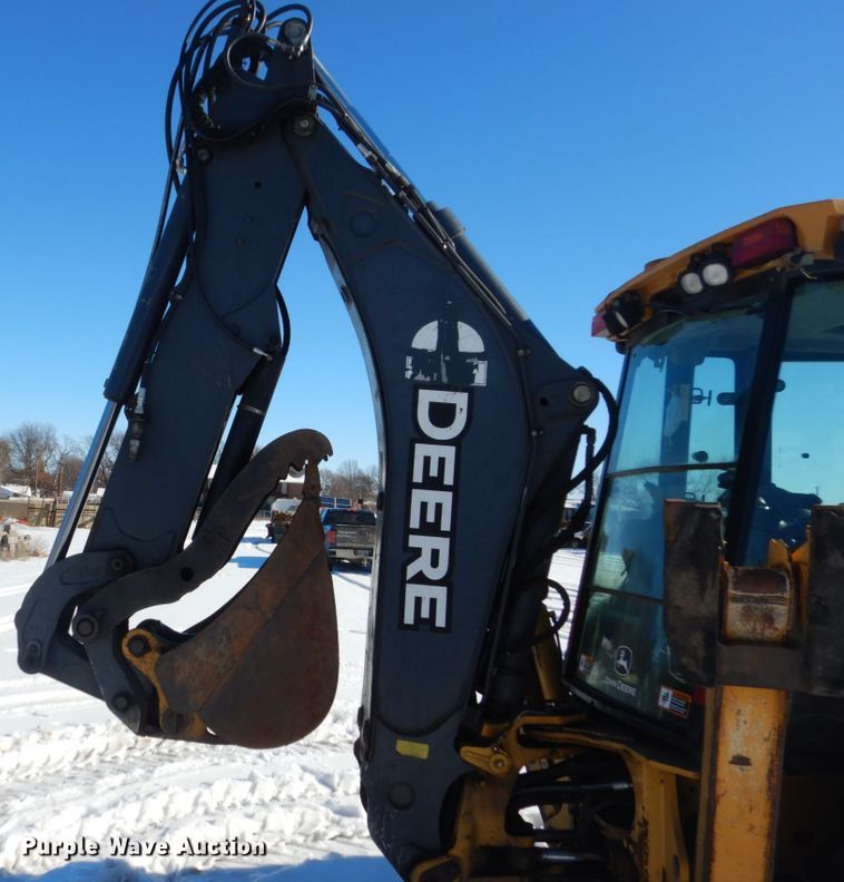 image for item HU9978 2008 John Deere 410J  backhoe