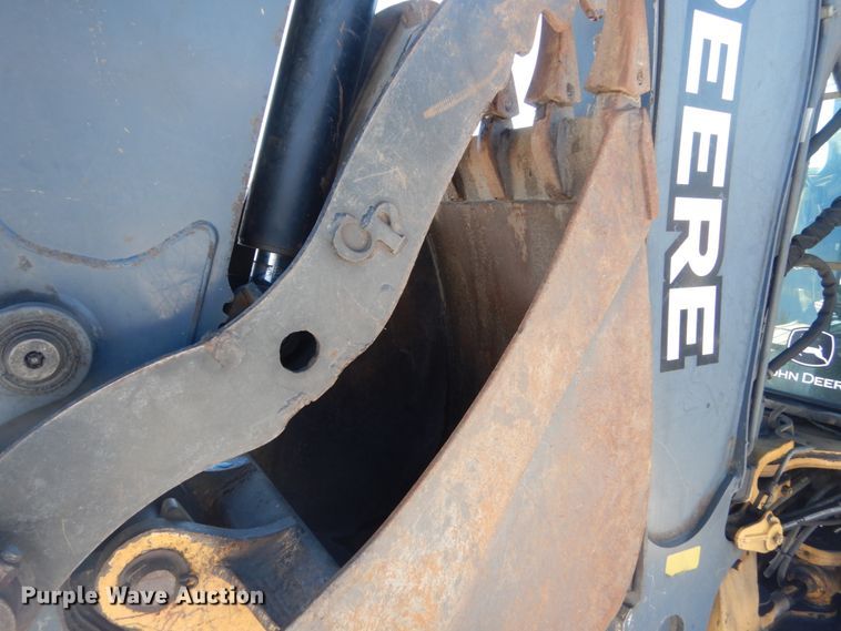 image for item HU9978 2008 John Deere 410J  backhoe