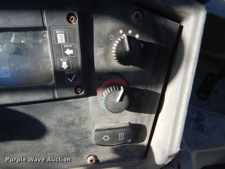 image for item HU9978 2008 John Deere 410J  backhoe