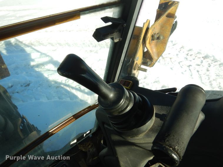 image for item HU9978 2008 John Deere 410J  backhoe