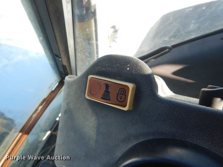 image for item HU9978 2008 John Deere 410J  backhoe