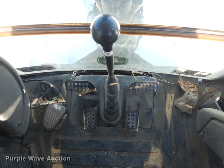 image for item HU9978 2008 John Deere 410J  backhoe