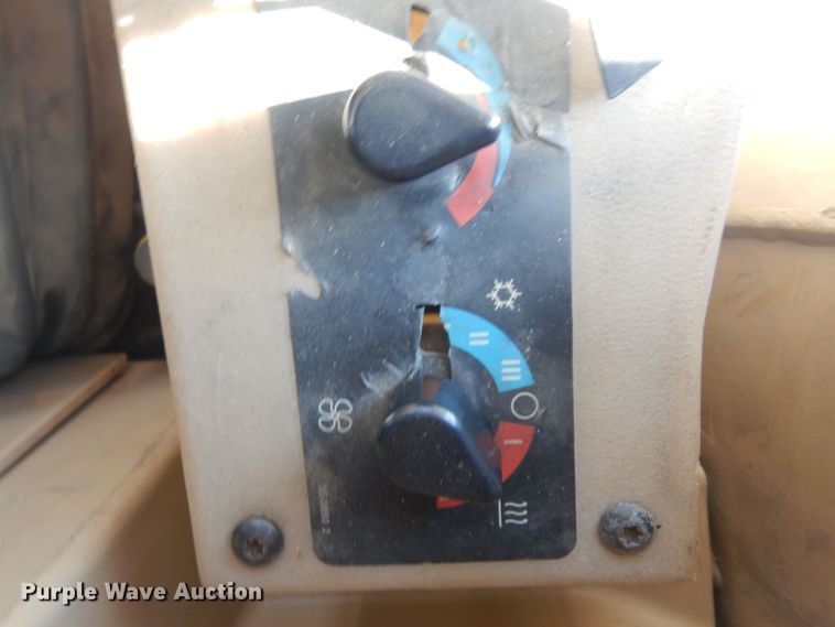 image for item HU9979 2003 Caterpillar 140H VHP  motor grader