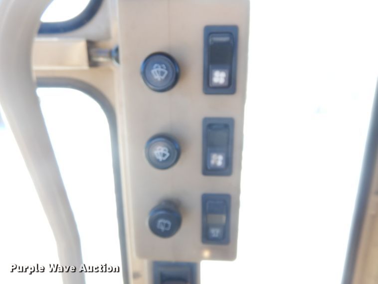 image for item HU9979 2003 Caterpillar 140H VHP  motor grader