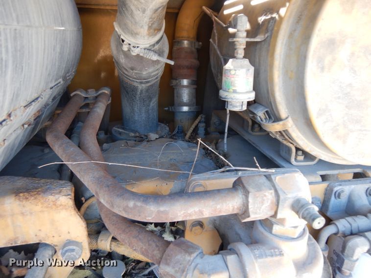 image for item HU9979 2003 Caterpillar 140H VHP  motor grader