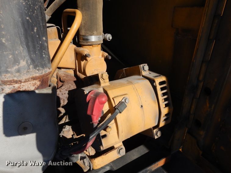image for item HU9979 2003 Caterpillar 140H VHP  motor grader
