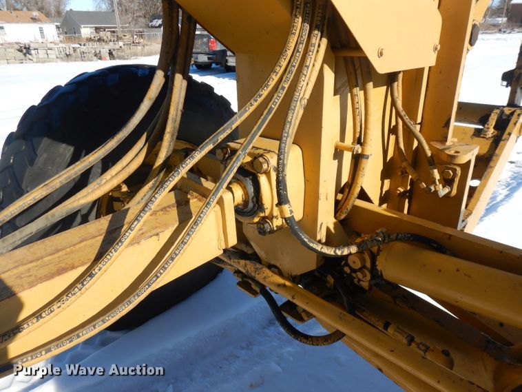 image for item HU9979 2003 Caterpillar 140H VHP  motor grader