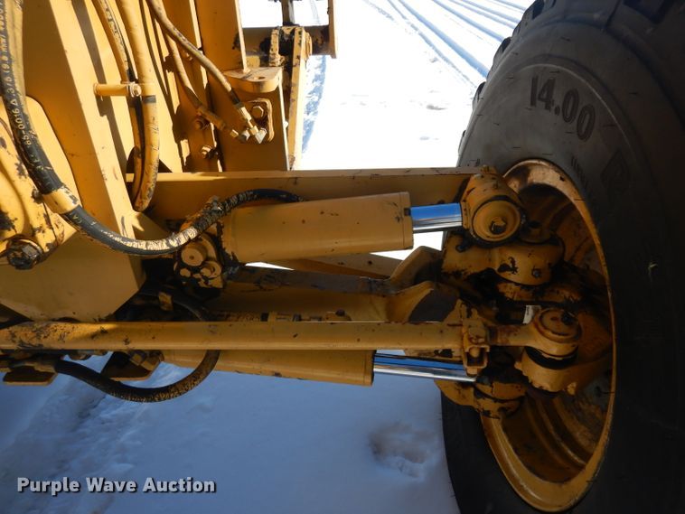 image for item HU9979 2003 Caterpillar 140H VHP  motor grader