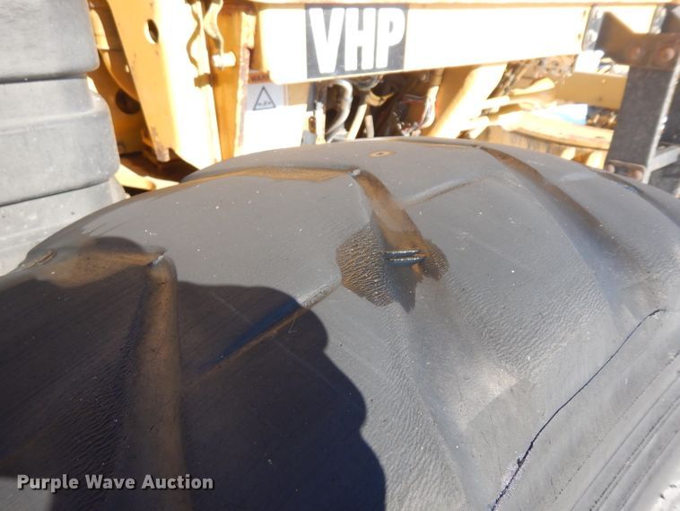 image for item HU9979 2003 Caterpillar 140H VHP  motor grader