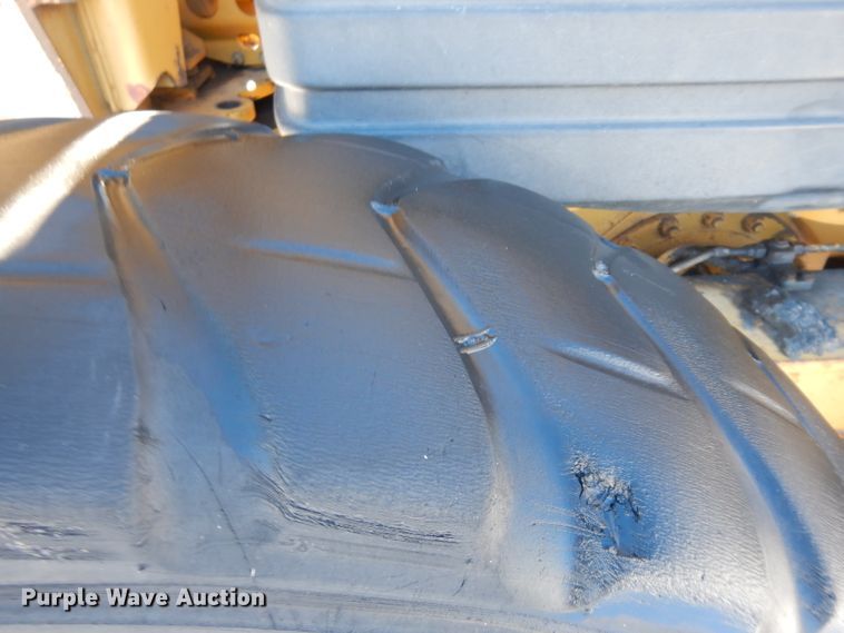 image for item HU9979 2003 Caterpillar 140H VHP  motor grader