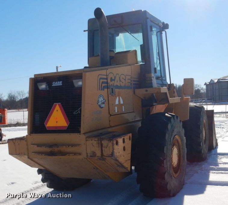 image for item HU9982 1997 Case 621B  wheel loader