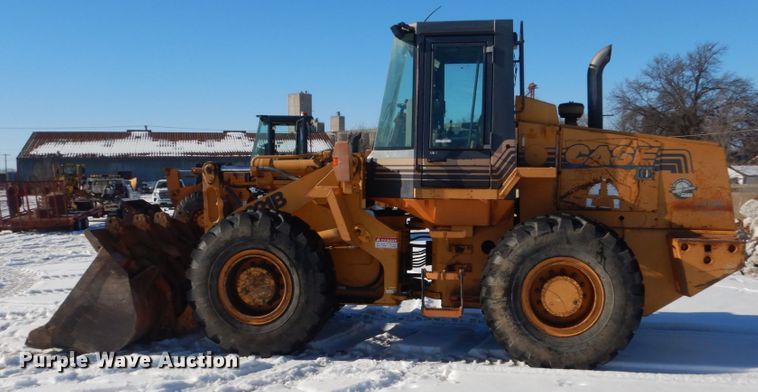 image for item HU9982 1997 Case 621B  wheel loader
