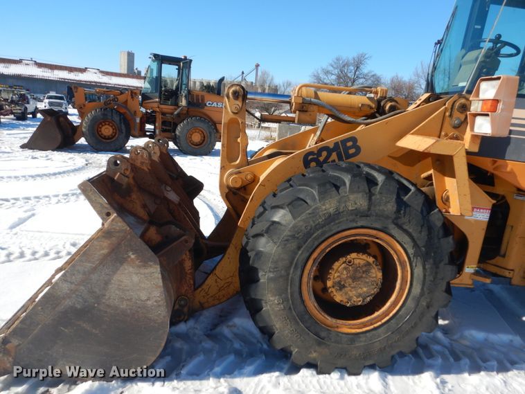 image for item HU9982 1997 Case 621B  wheel loader