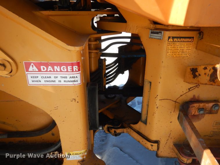 image for item HU9982 1997 Case 621B  wheel loader