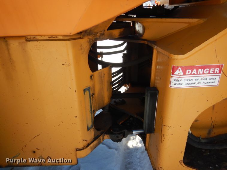 image for item HU9982 1997 Case 621B  wheel loader
