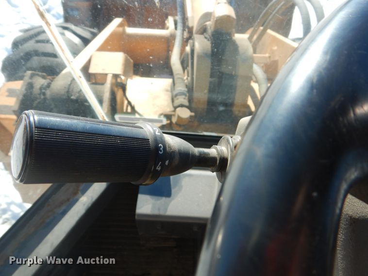 image for item HU9982 1997 Case 621B  wheel loader