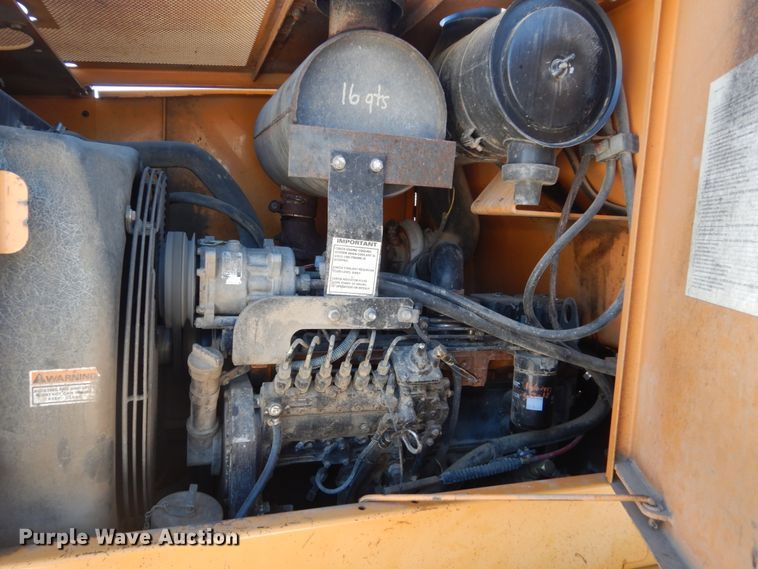 image for item HU9982 1997 Case 621B  wheel loader