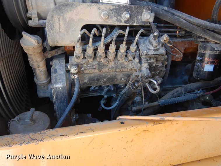 image for item HU9982 1997 Case 621B  wheel loader