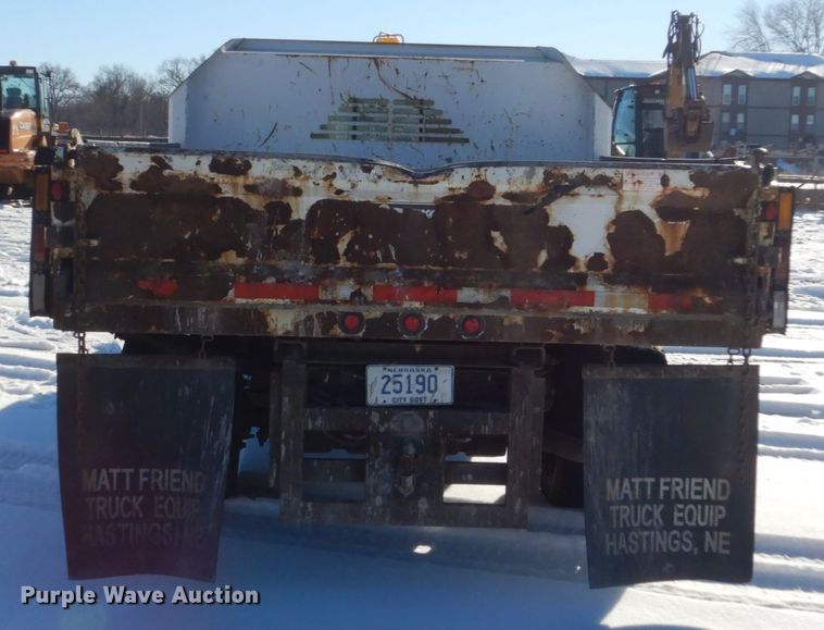 image for item HU9984 2004 Ford F450 Super Duty  dump truck