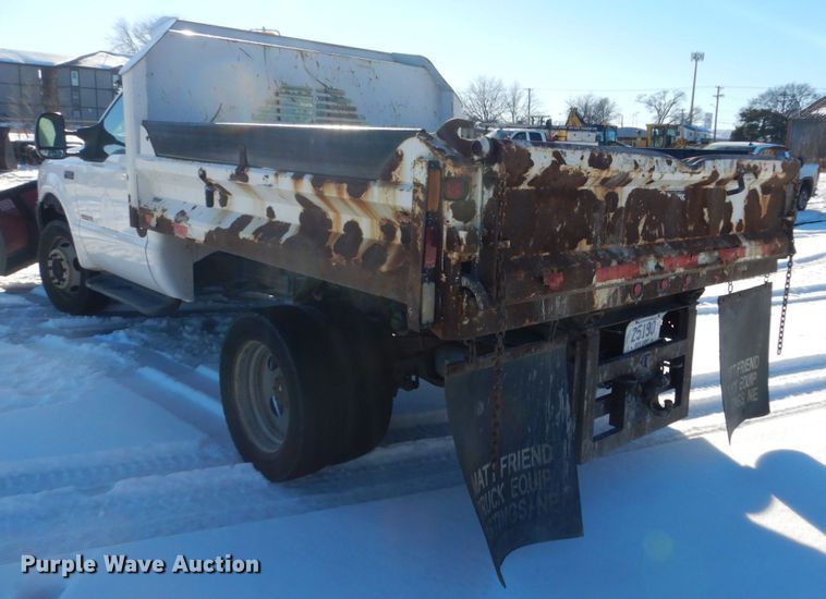 image for item HU9984 2004 Ford F450 Super Duty  dump truck