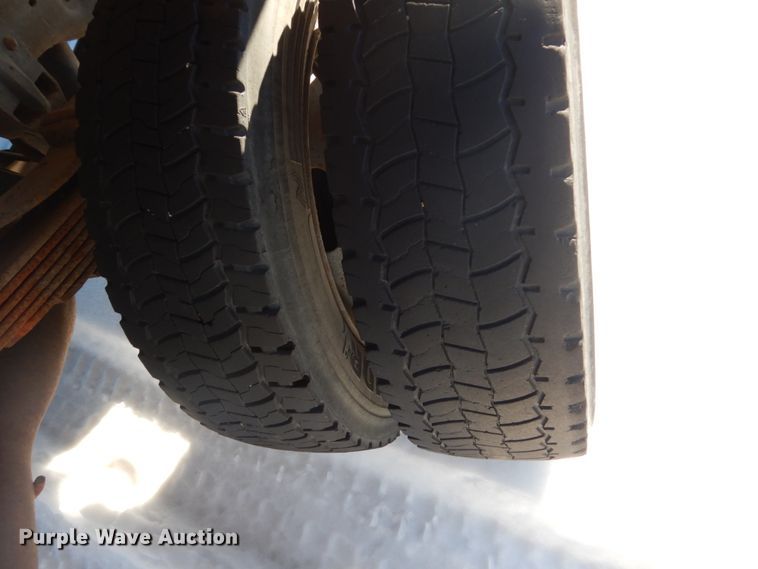 image for item HU9984 2004 Ford F450 Super Duty  dump truck