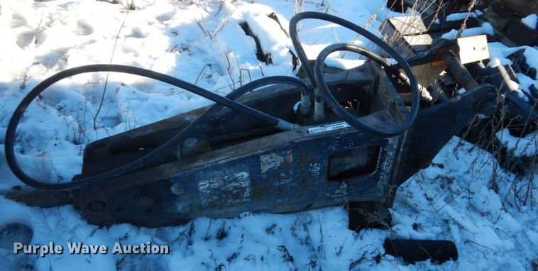 image for item HU9986 Caterpillar H70 breaker