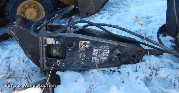 image for item HU9986 Caterpillar H70 breaker