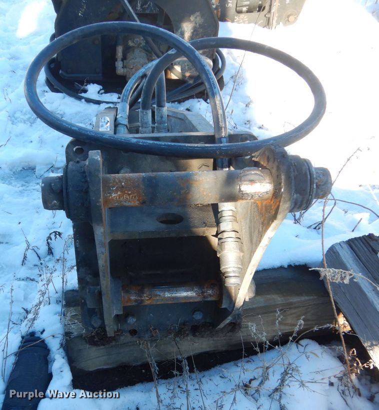 image for item HU9986 Caterpillar H70 breaker