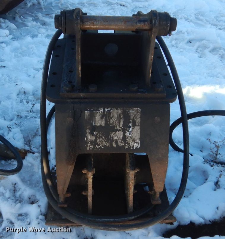 image for item HU9987 Plate compactor