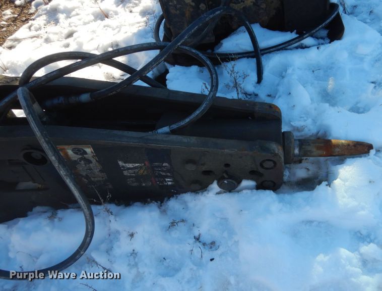 image for item HU9988 Caterpillar H70 breaker