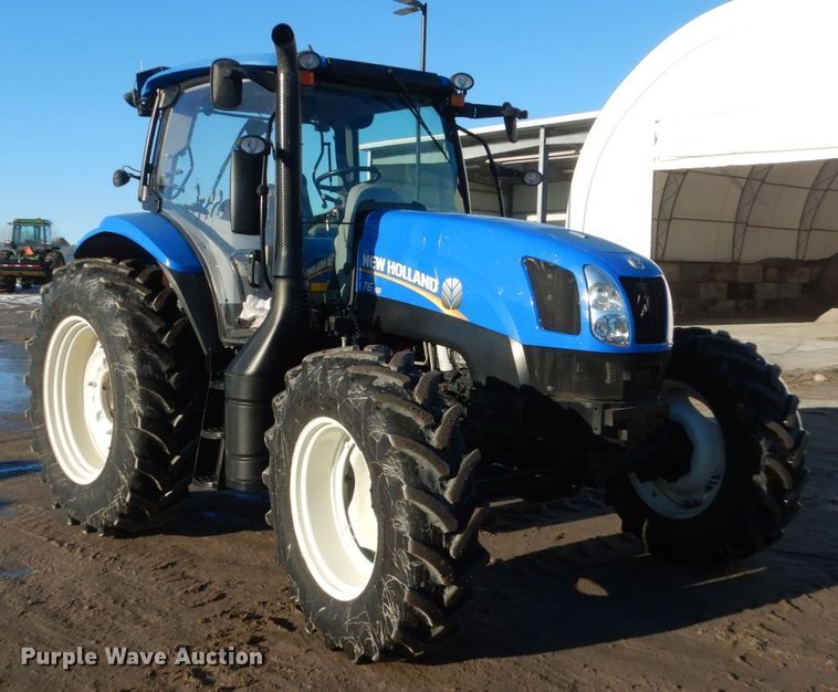 image for item HU9990 2013 New Holland T6.165  MFWD tractor
